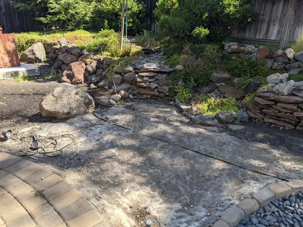 Custom garden landscaping experts serving Concord, CA - Francisco's Landscaping