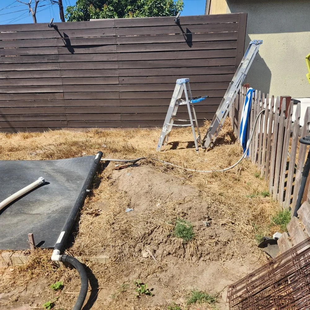 Reliable yard cleanup service in Lawndale, CA - Franciscos Landscaping