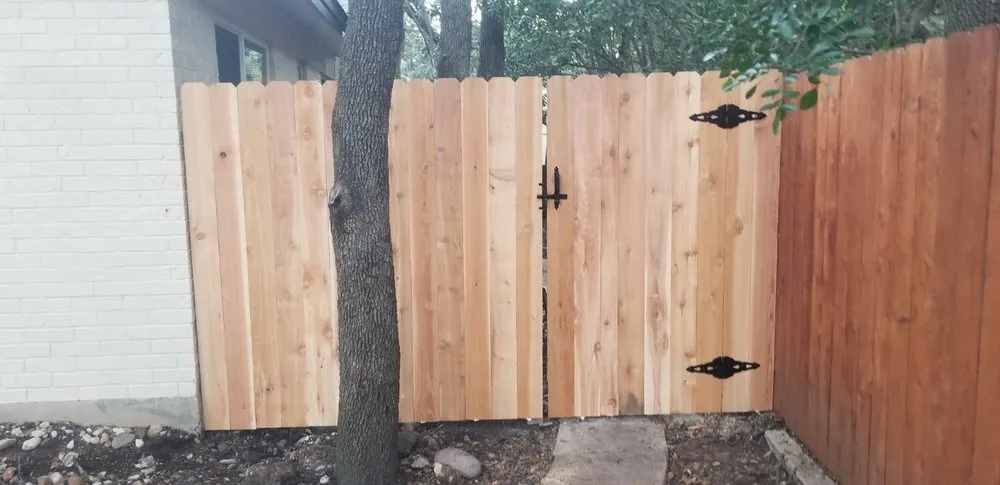 Trusted yard cleanup service in Austin, TX by Francisco's Landscaping Services