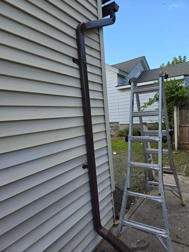 Trusted lawn care service for year-round maintenance in Syracuse, NY by Franciscos Landscaping