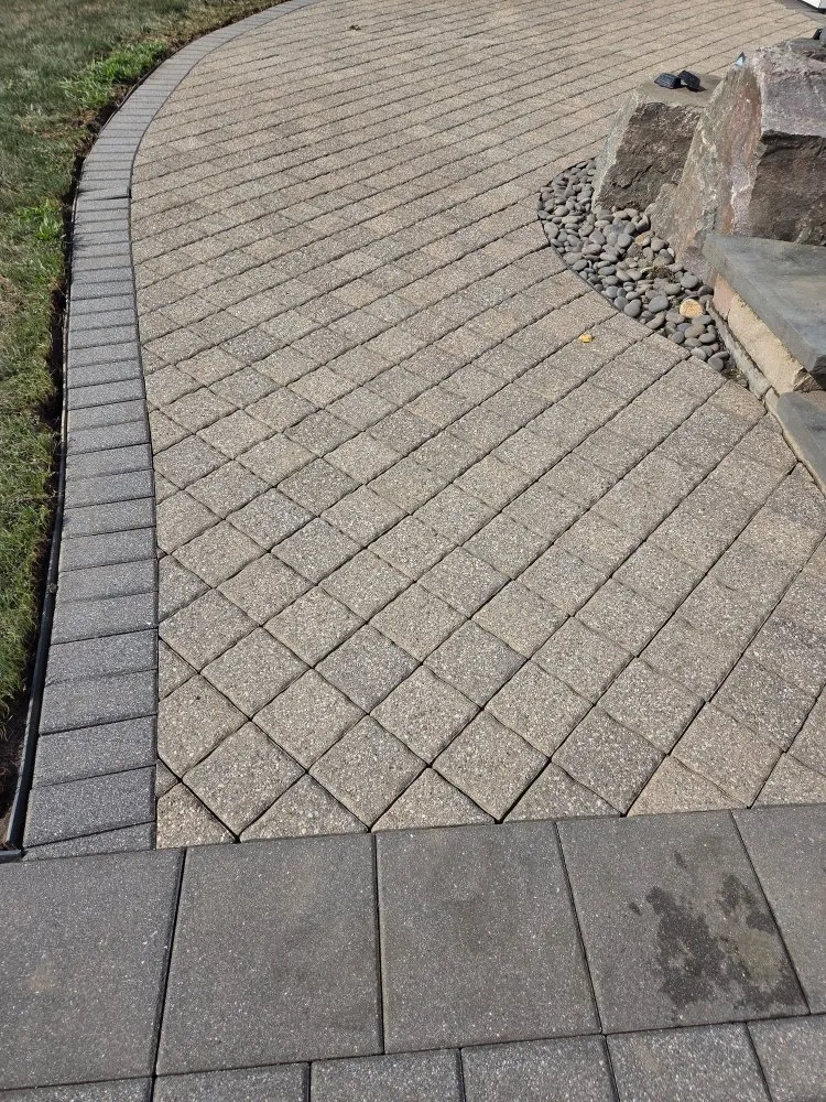 Custom yard cleanup service in Syracuse, NY by Franciscos Landscaping