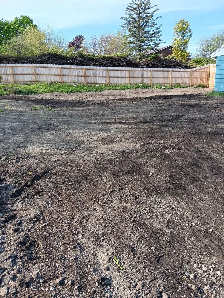 Affordable landscaping services in Syracuse, NY by Franciscos Landscaping