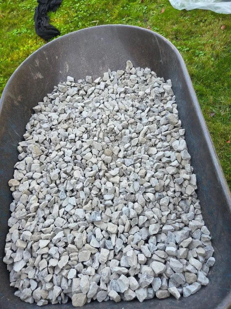 Custom yard maintenance experts serving Syracuse, NY - Franciscos Landscaping