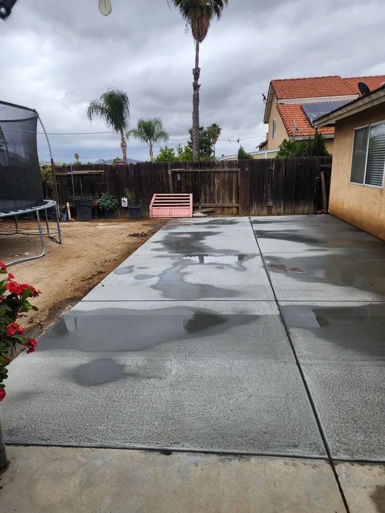 Trusted yard cleanup service experts serving Perris, CA - Franco Brothers