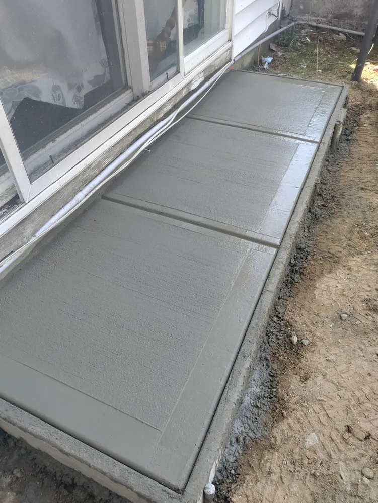 Custom lawn mowing service experts serving Central Falls, RI - Franco Hardscaping