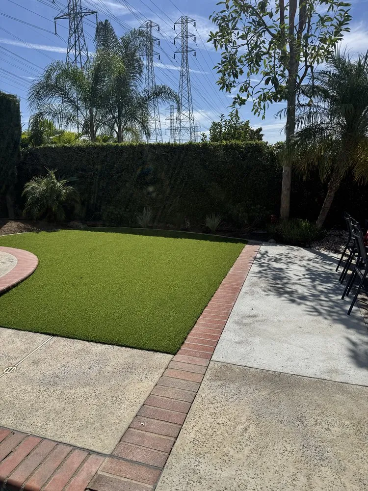 Expert residential landscaping in North Tustin, CA by Franco Landscape