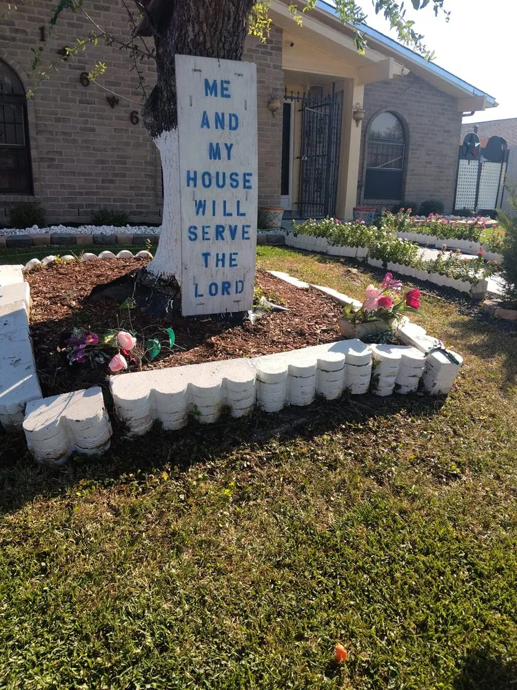 Affordable outdoor landscaping in Houston, TX - Franco Lawn Scaping