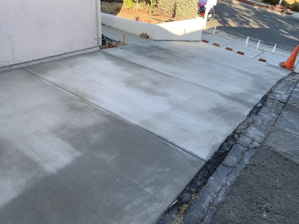 Reliable yard cleanup service in Oceanside, CA by Franco's Landscaping