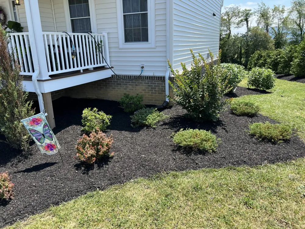 Custom lawn care service in Pulaski, VA by Frank and Will Lawn Care