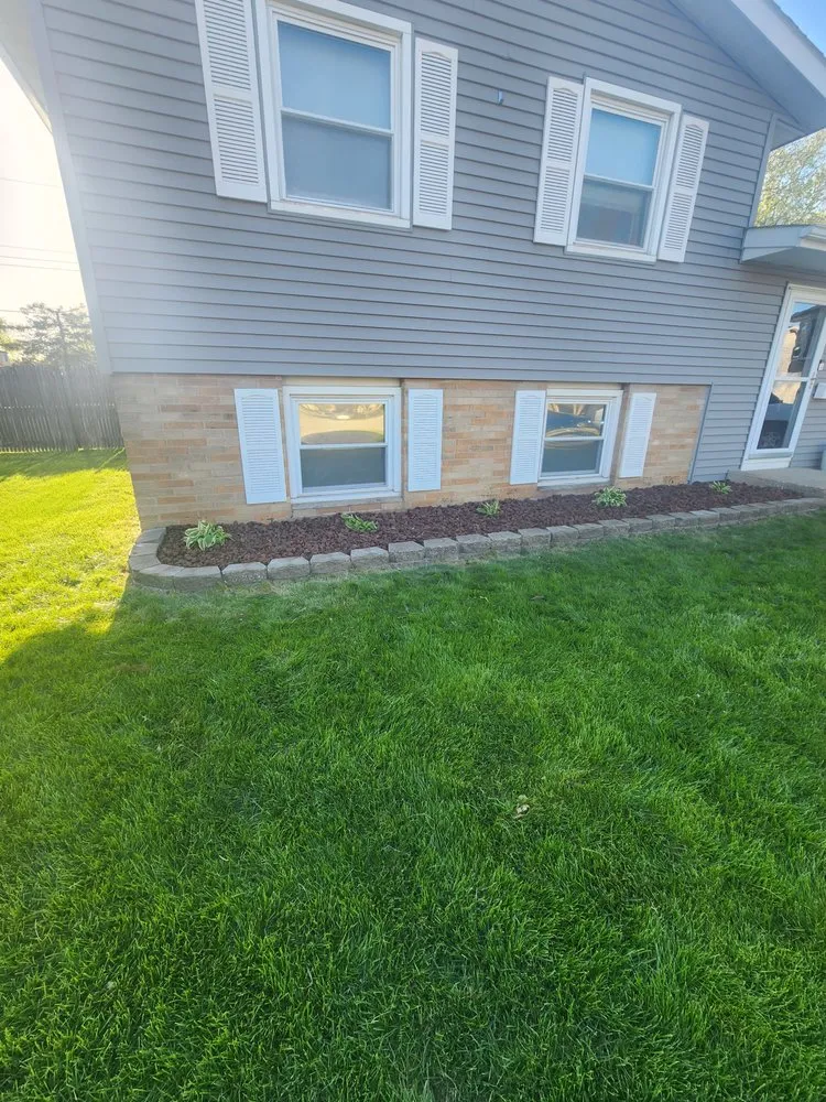 Affordable garden landscaping for residential properties in Gary, IN by Frank Executives Cuts