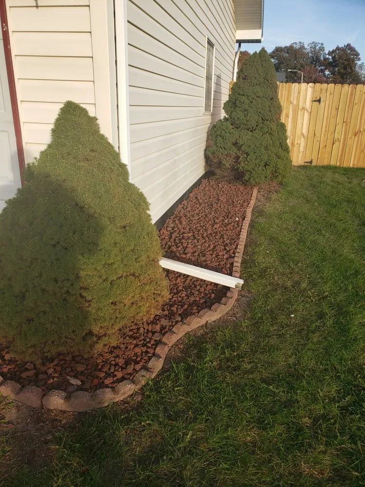 Local lawn mowing service with custom design across Gary, IN - Frank Executives Cuts