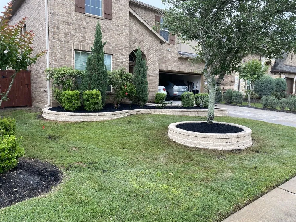 Custom garden landscaping experts serving Houston, TX - Frankies landscape