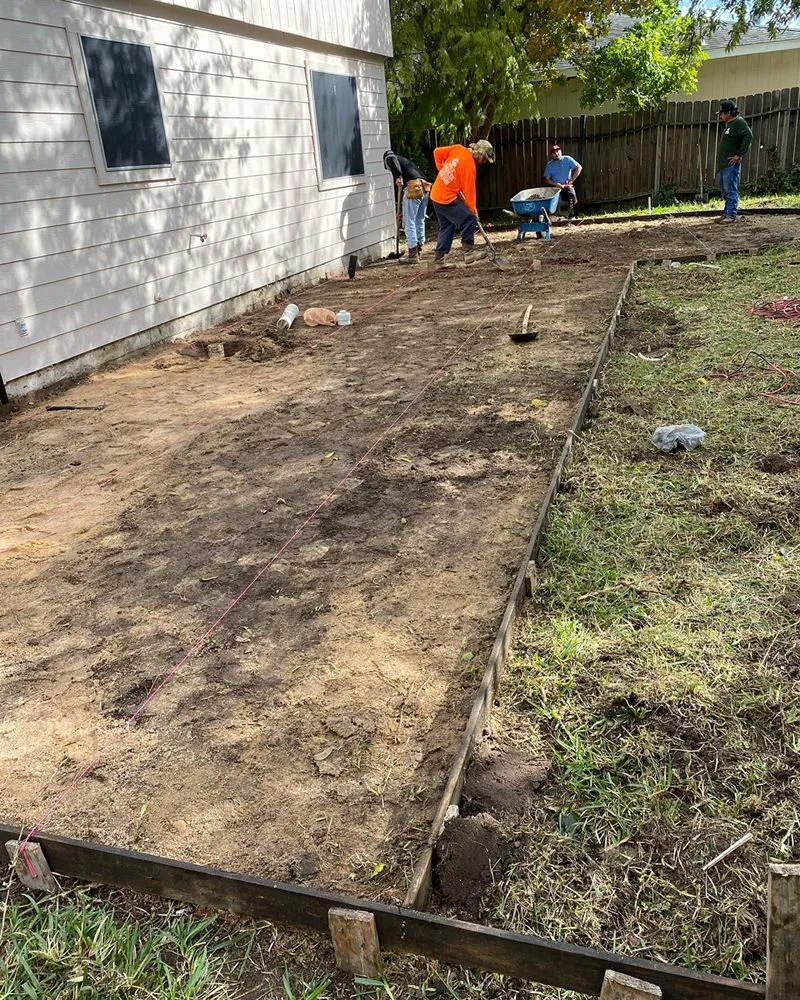 Reliable lawn mowing service in Houston, TX - Frankies landscape