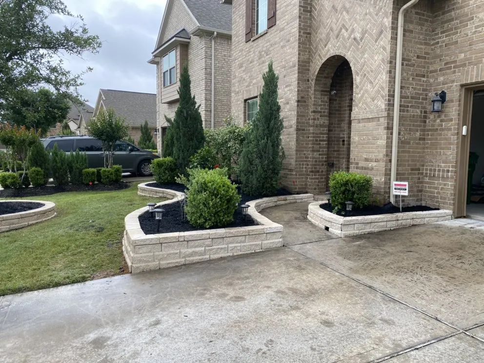 Top-rated residential landscaping experts serving Houston, TX - Frankies landscape