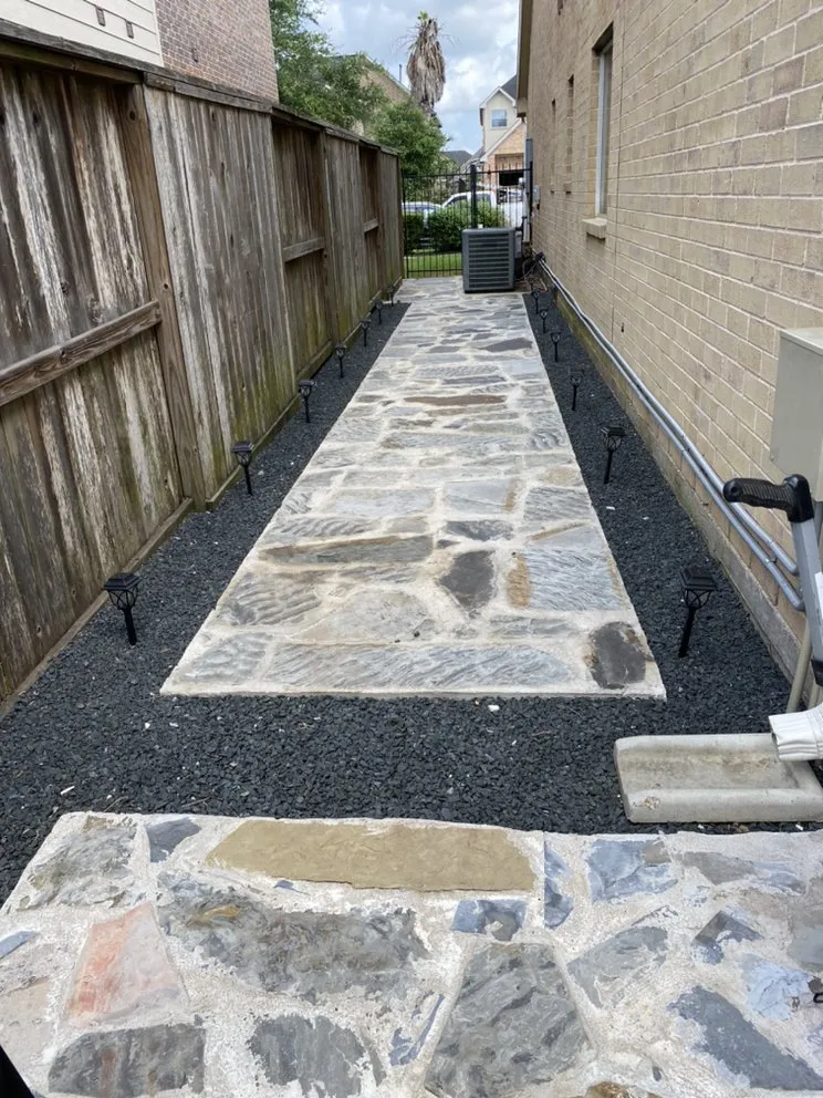 Top-rated yard cleanup service in Houston, TX - Frankies landscape