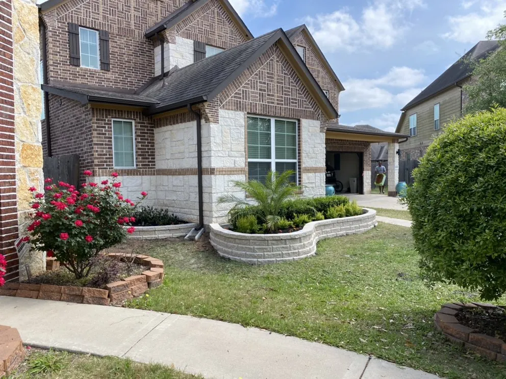 Trusted outdoor landscaping in Houston, TX - Frankies landscape