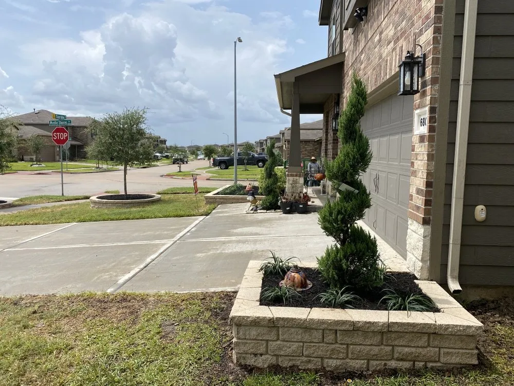 Trusted landscaping services in Houston, TX by Frankies landscape