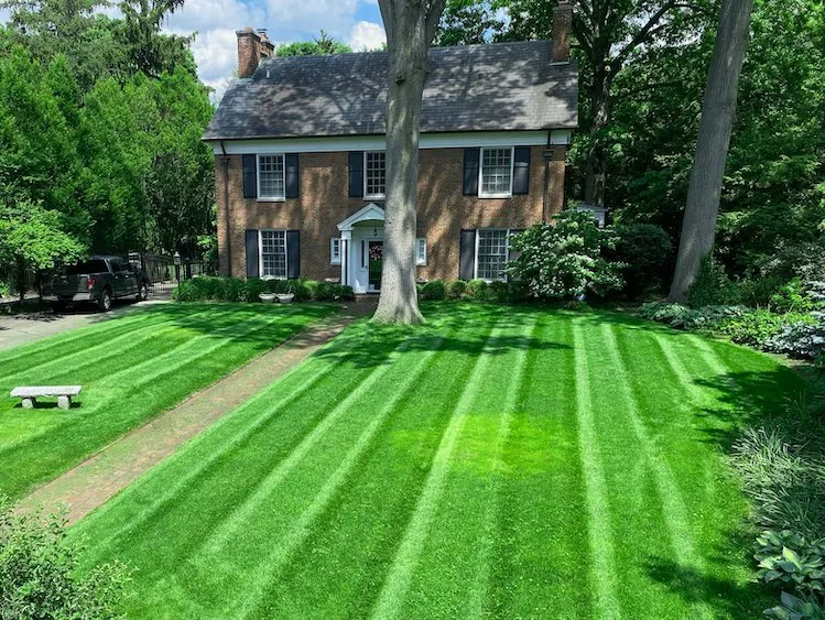 Reliable outdoor landscaping experts serving Indianapolis, IN - Franklin Brothers Landscape