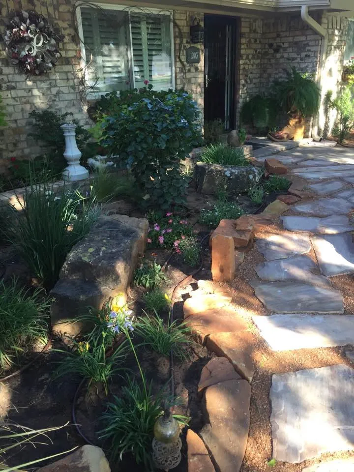 Custom landscape design experts serving Midland, TX - Franklin Foliage & Landscaping