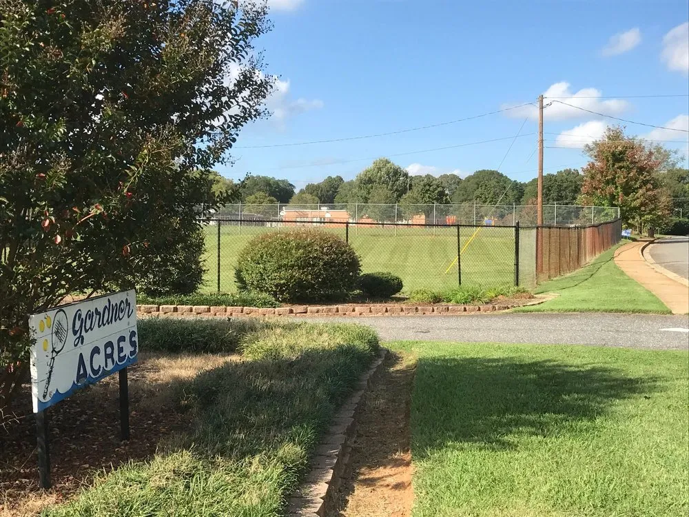 Professional yard cleanup service in Belmont, NC - Franklin Lawn and Landscaping