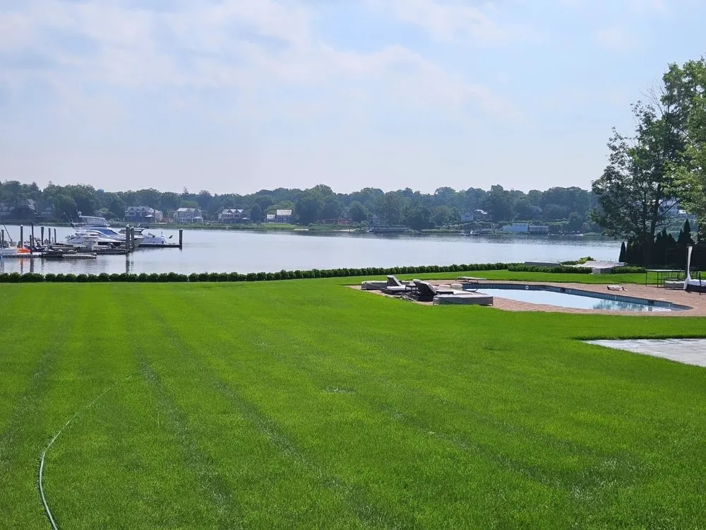 Top-rated garden landscaping in Westbury, NY - Franklin Lawn Care