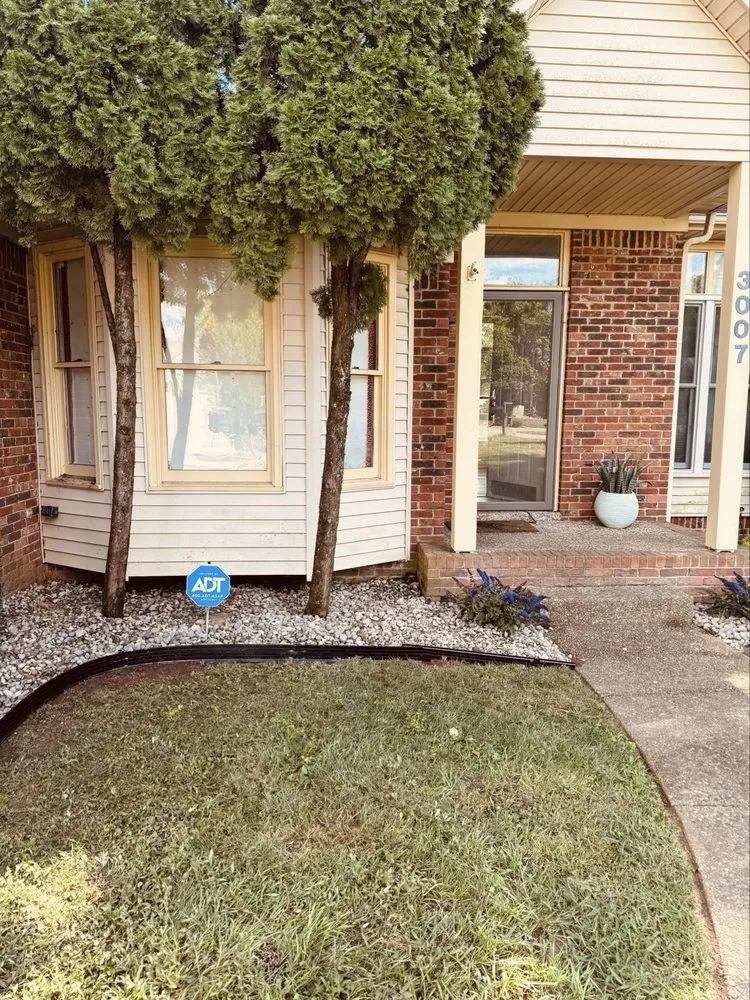 Affordable landscaping services in Louisville, KY - Franklin Lawn Service