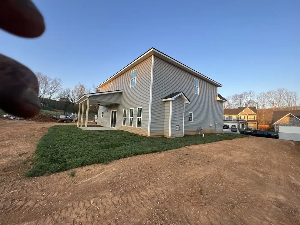 Custom lawn mowing service in Sevierville, TN by Franklin Lawncare