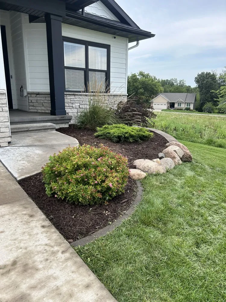 Reliable lawn care service in Iowa City, IA - Franklin Property Maintenance
