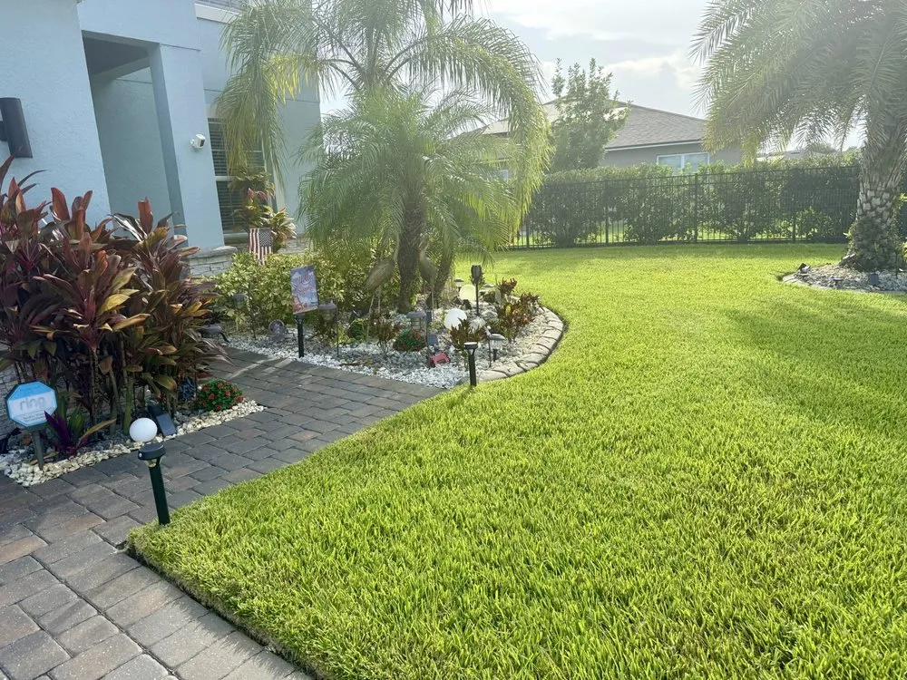 Professional garden landscaping for homes in North Port, FL by Franklin's Landscape