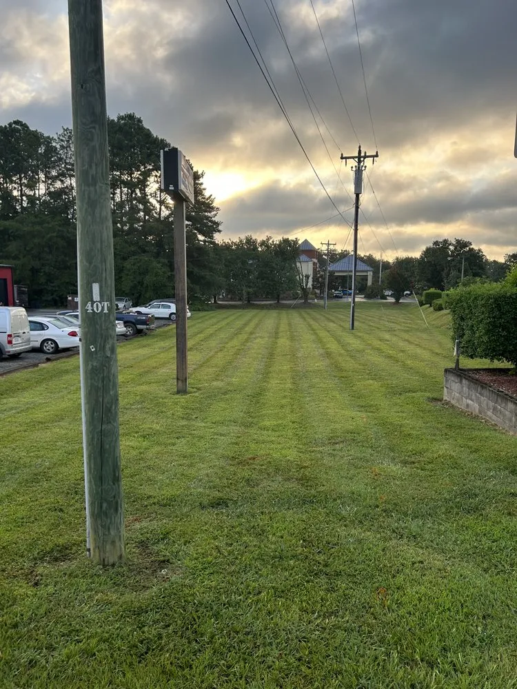 Professional yard maintenance for homes across Oxford, NC - Franklin's Professional Lawn Care