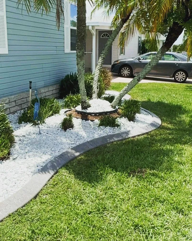 Custom yard cleanup service in Davenport, FL - Frankmo’s Landscaping