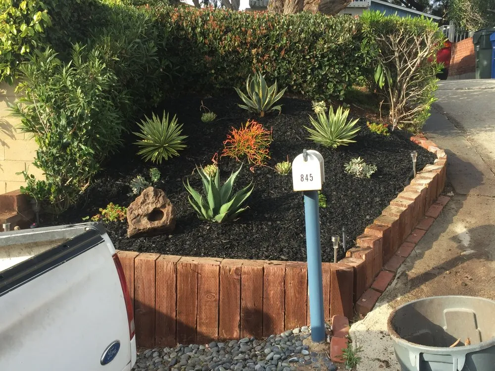 Custom outdoor landscaping in Lomita, CA - Frank's Artscaping
