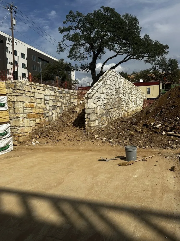 Trusted yard cleanup service for homes in Palmer, TX by Frank’s Construction