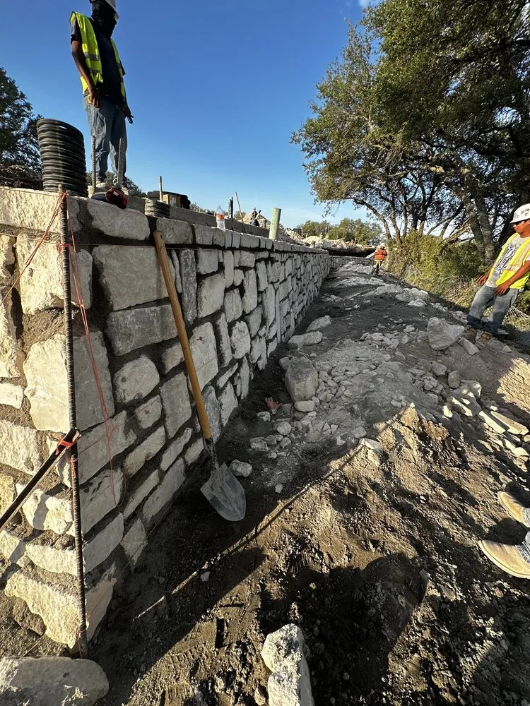 Expert landscaping services experts serving Palmer, TX - Frank’s Construction