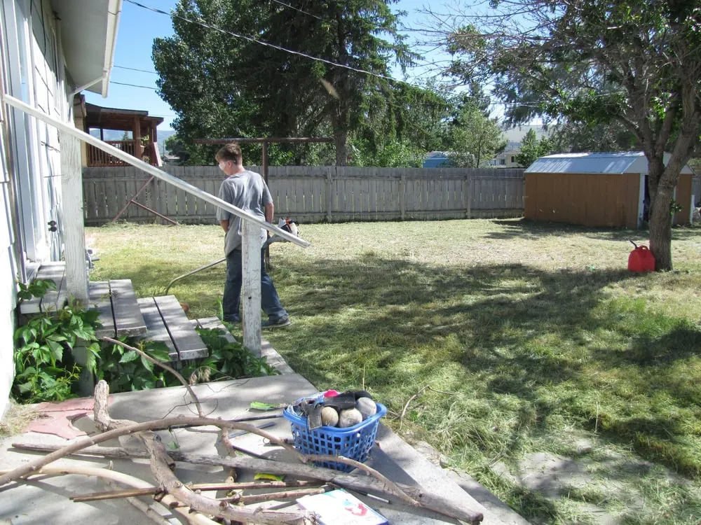 Affordable lawn mowing service in Pocatello, ID - Frank's Handyman Service
