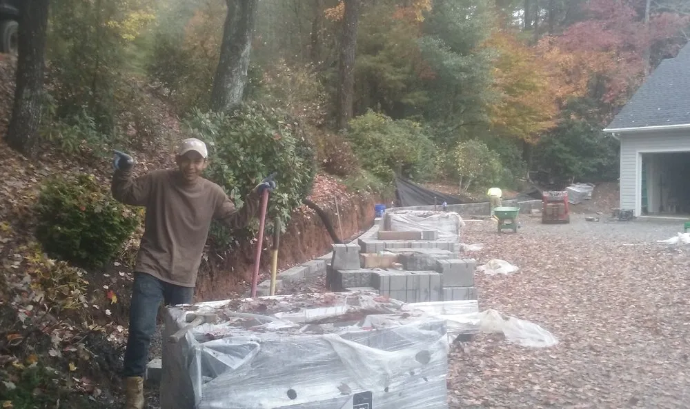 Professional landscape design experts serving Hendersonville, NC - Frank's Hardscape