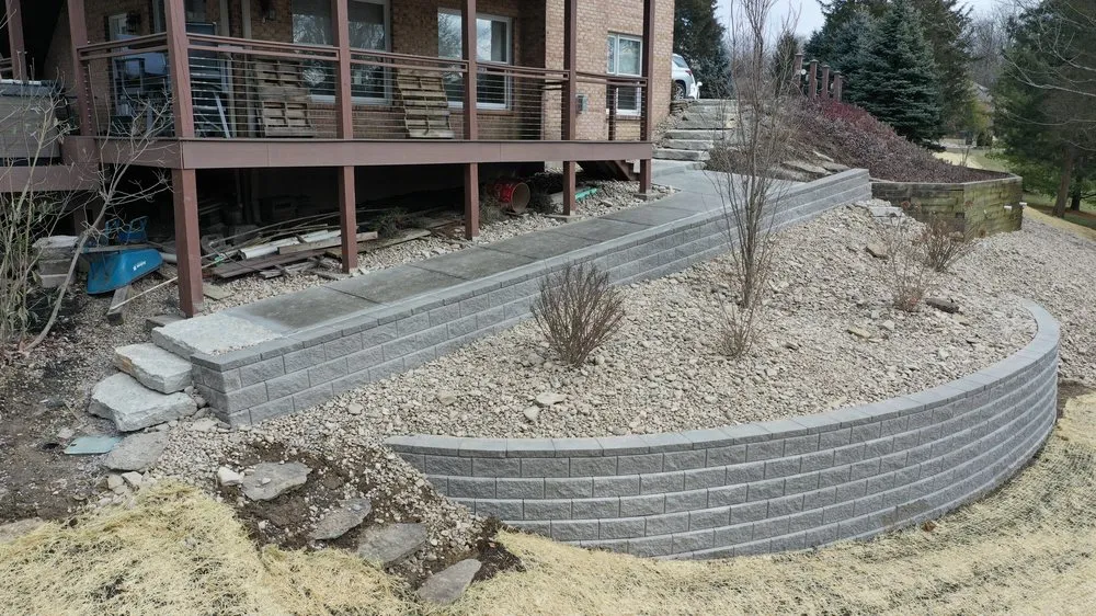 Top-rated residential landscaping experts serving Cincinnati, OH - Franks Landscaping & Property Maintenance