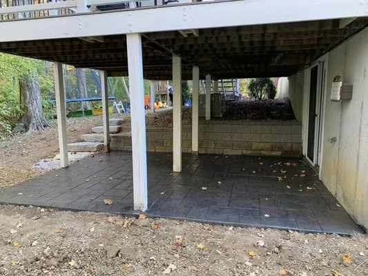 Franks Landscaping & Property Maintenance Logo