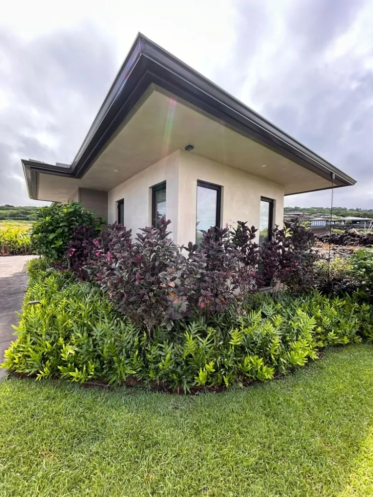 Trusted yard cleanup service experts serving Kailua-Kona, HI - Frank's Landscaping
