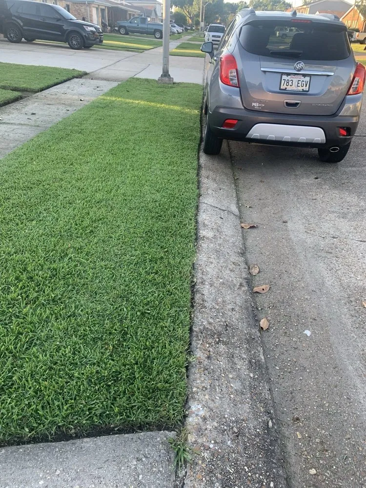 Trusted lawn mowing service for year-round maintenance in Estelle, LA by Franks Lawn Care