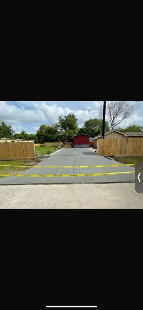 Top-rated yard cleanup service in Indianapolis, IN by Franks Lawn Care