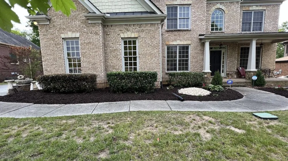 Top-rated lawn care service in Buford, GA by Frank's Lawn Maintenance