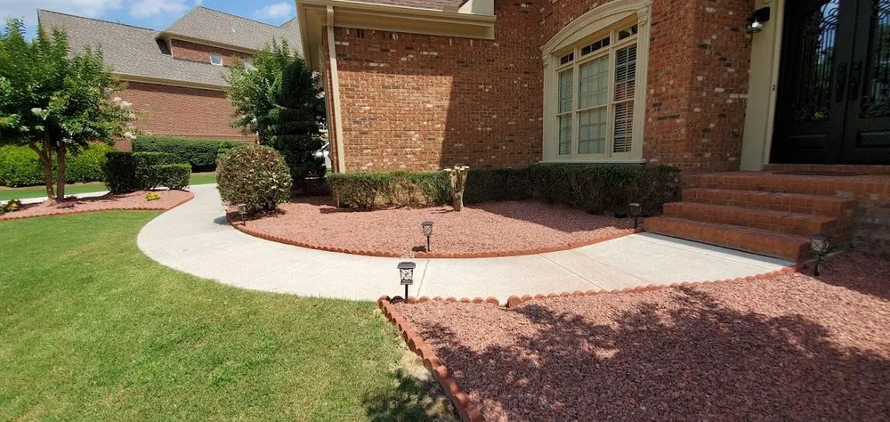 Local lawn mowing service in Buford, GA - Frank's Lawn Maintenance