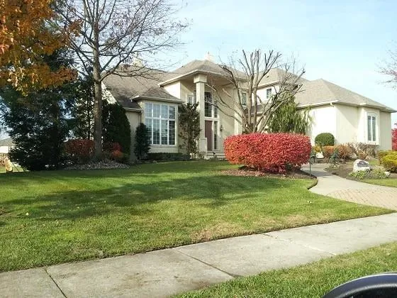 Local outdoor landscaping in Audubon, NJ - Frank's Lawn Service