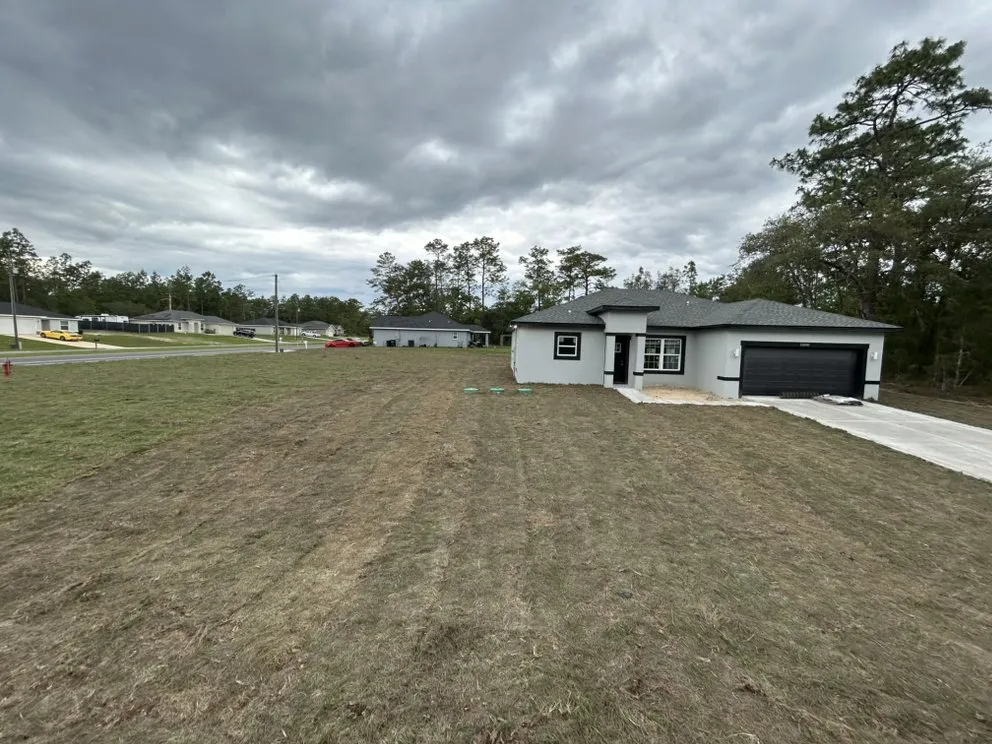 Local lawn mowing service in Ocala, FL by Franks Unlimited Landscaping