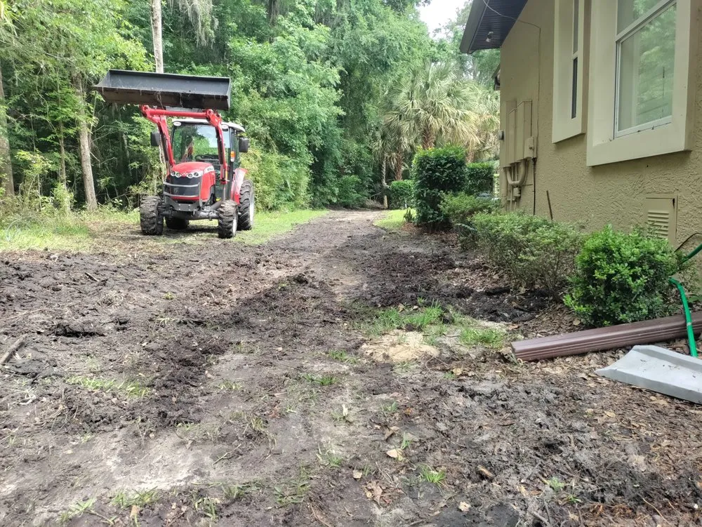 Top-rated yard maintenance with custom design in Ocala, FL by Franks Unlimited Landscaping