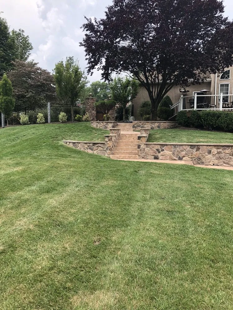 Custom lawn mowing service in Horsham, PA - Frazier Landscapers