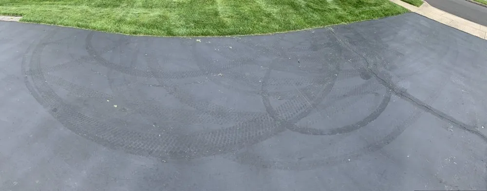 Professional yard maintenance for residential properties in Horsham, PA by Frazier Landscapers