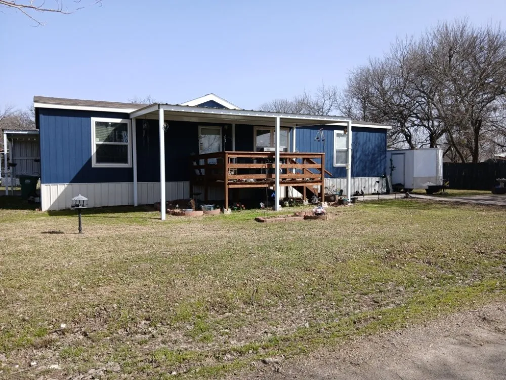 Reliable yard cleanup service in Mineral Wells, TX by Frazier Lawn Care