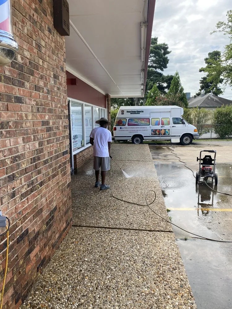 Trusted lawn mowing service for year-round maintenance in Little Rock, AR by Frazier-Treadwell